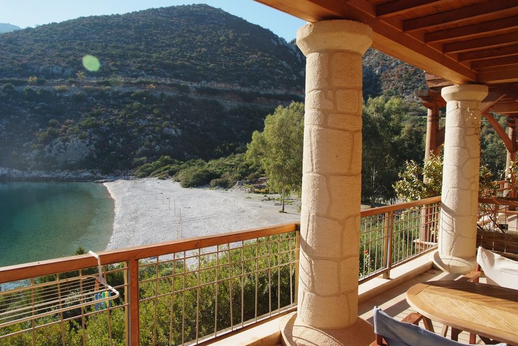 Secret Arcadia Bay - Maisonette Breathtaking Sea & Mountain View-Just On The Beach Agios Andreas  Extérieur photo